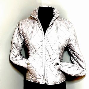 Nwot Charlotte Russe S silvery beige puffer. 2 side pockets silver snap hardware